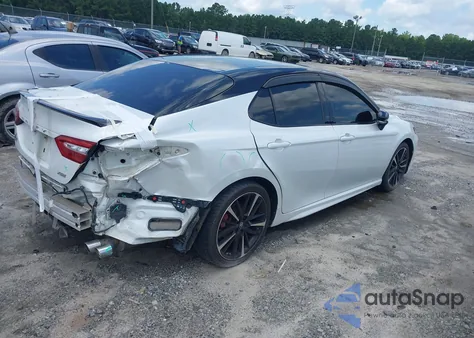 2018 Toyota Camry Xse z USA, uszkodzony, nr VIN 4T1B61HK5JU006305